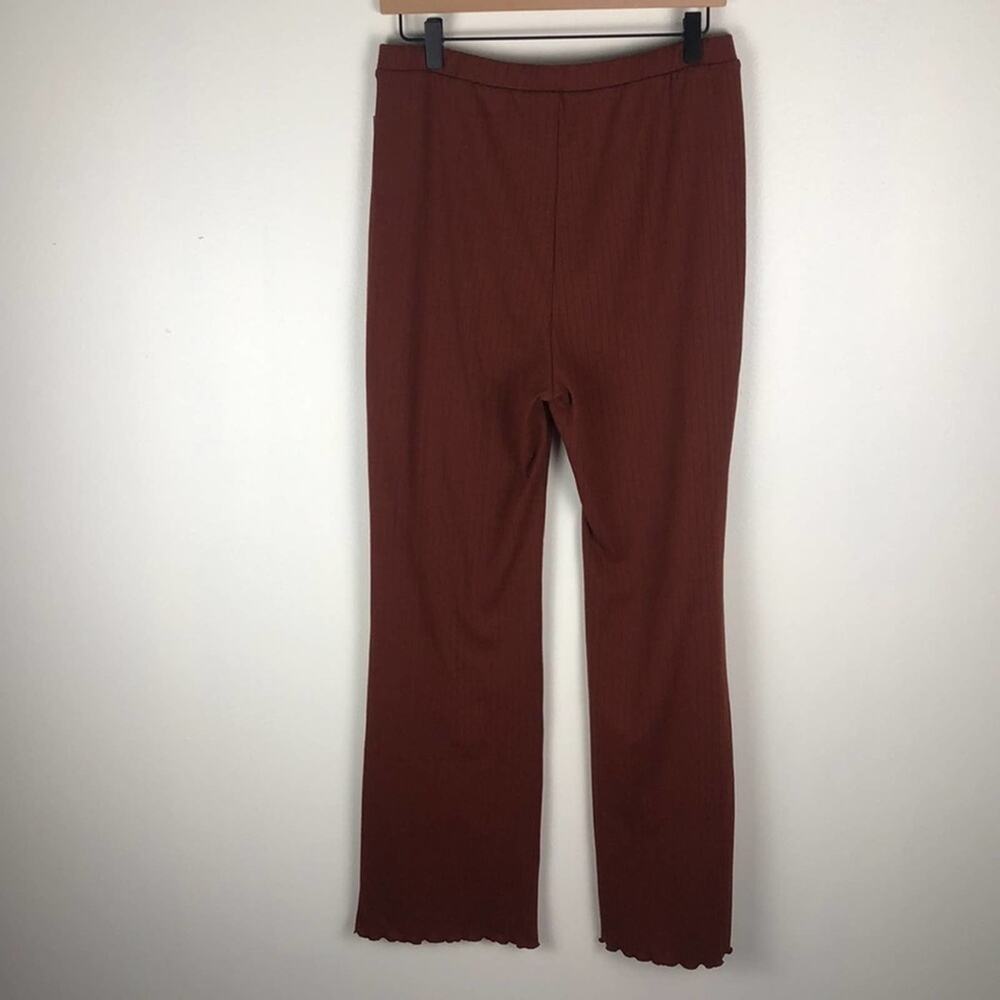 Abound: Ribbed Flare Rust Pants - Picture 4 of 9